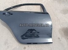 Toyota Camry 2013 sağ arxa qapısı